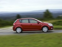 KIA Cee'd 2010 photo
