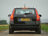 KIA Cee'd SW 2010 photo